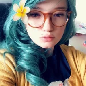 Meet your Posher, Dana